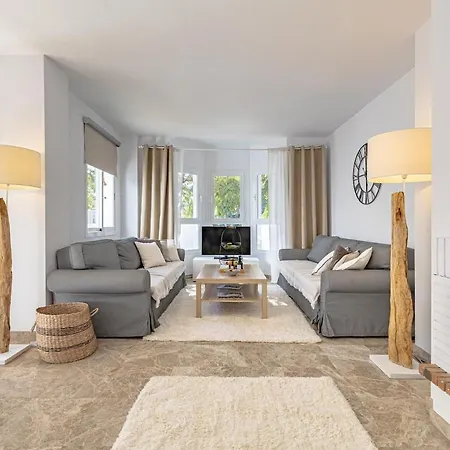 Luxury 3bdr Puerto Banus In *